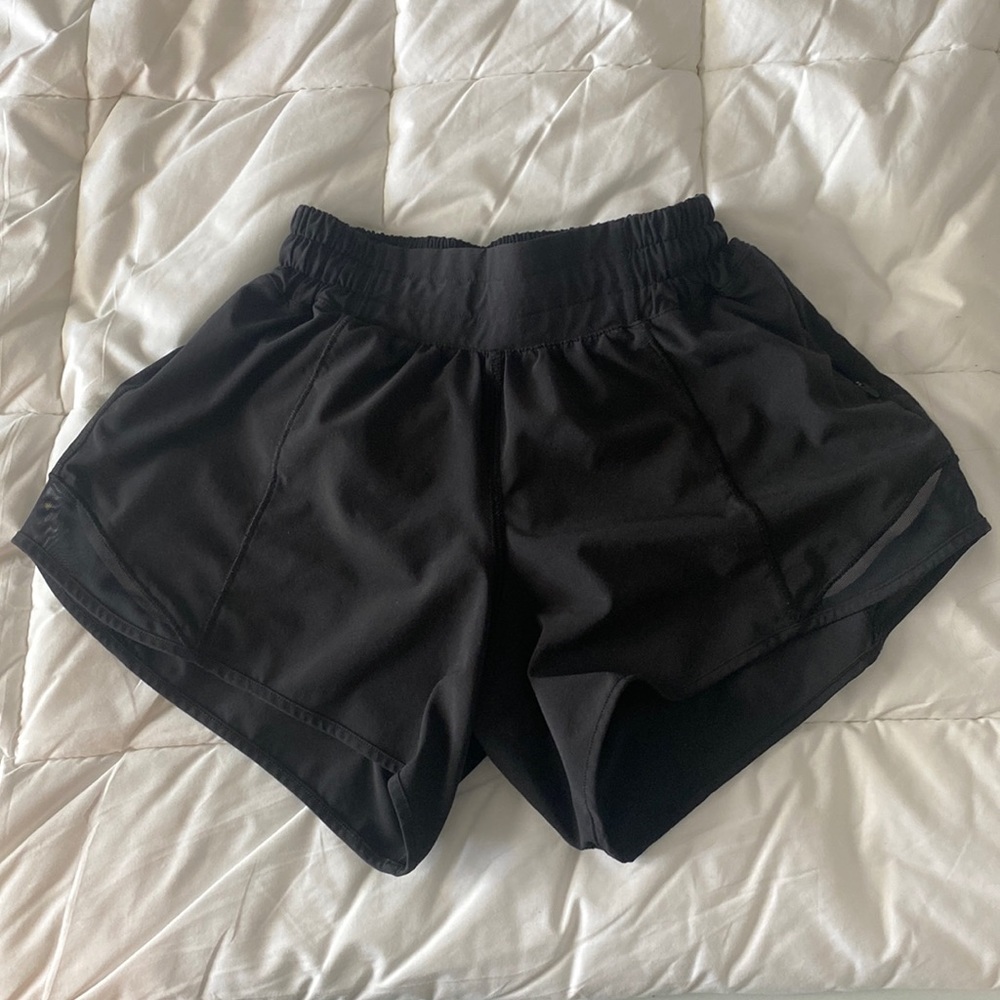 WOMENS LULULEMON SHORTS